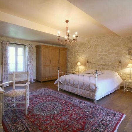 Chambre D'Hotes Spacieuse, Salle De Bain Privative Saint-Michel-de-Fronsac Экстерьер фото